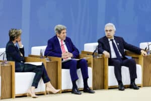 KERRY CRACKS OFF! Climate Envoy Seemingly Farts During Remarks in Dubai [Watch]